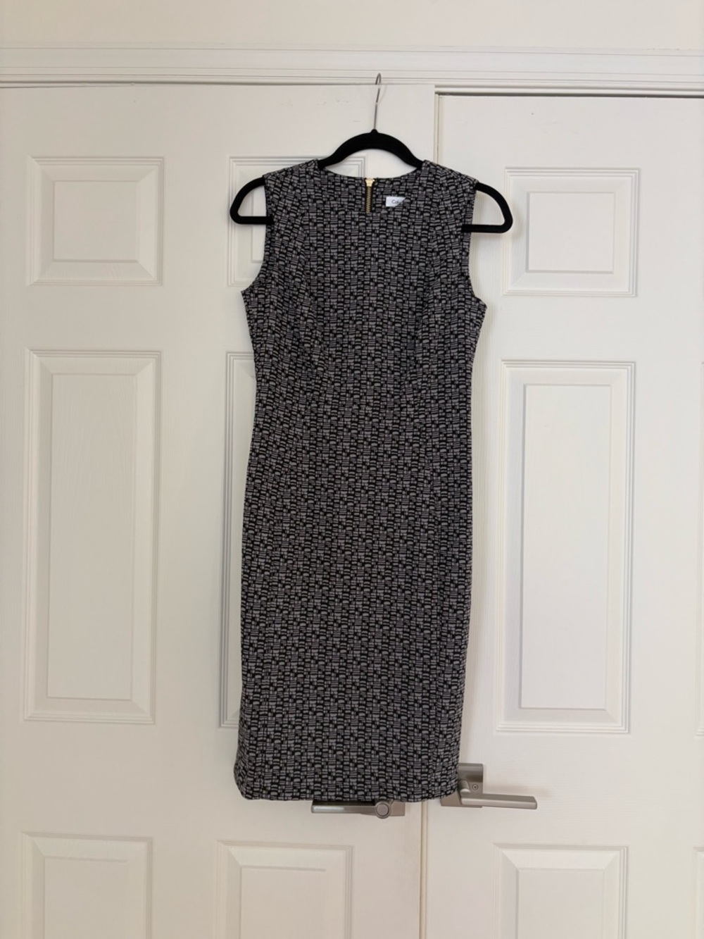 Calvin Klein Black & White Sleeveless Midi Sheath Dress